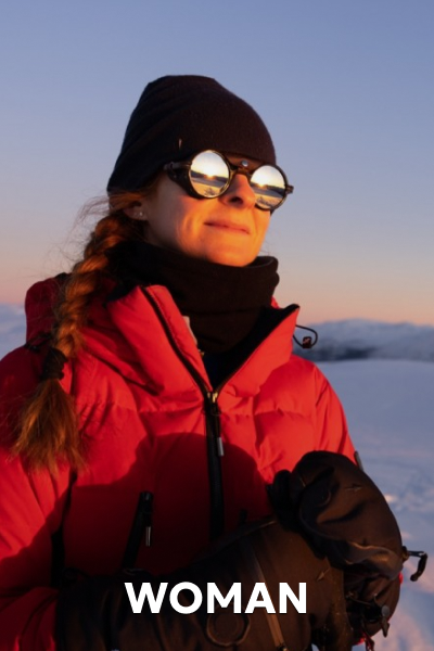WOMAN